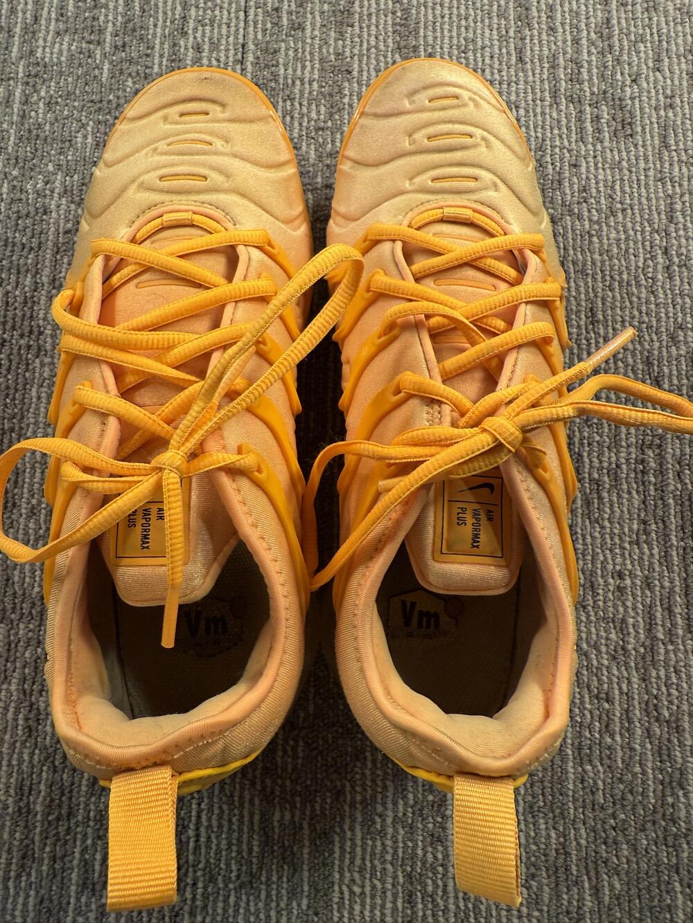 Nike Air Vapormax Plus Shoes Womens Size 9 Orange Yellow Running CW7011-800 - Picture 6 of 10